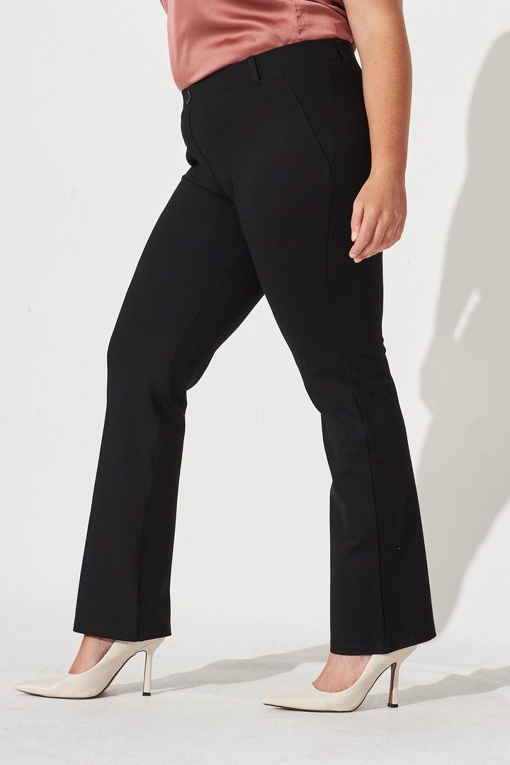 Workflow Stretch Pants In Black