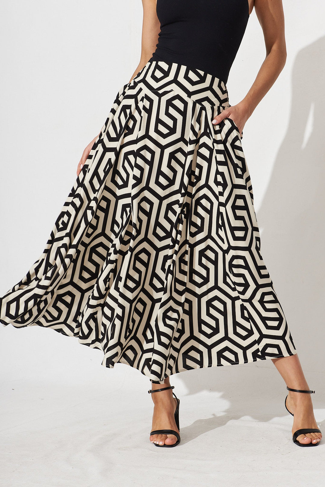 Brandsy Maxi Skirt In Cream With Black Geometric Print