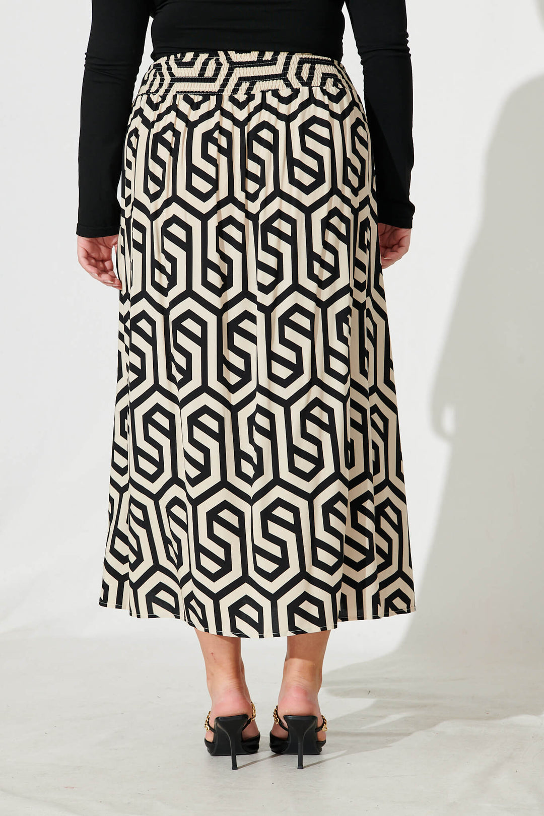 Brandsy Maxi Skirt In Cream With Black Geometric Print